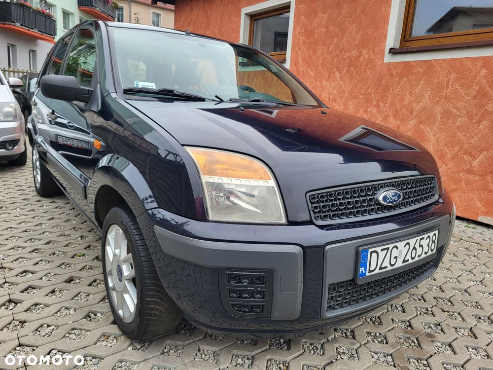 Ford Fusion - 2