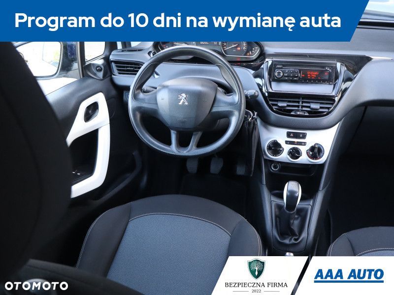 Peugeot 208 - 9