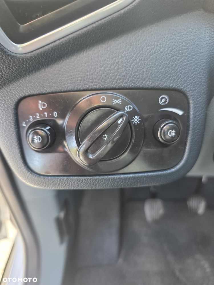 Ford C-MAX - 11