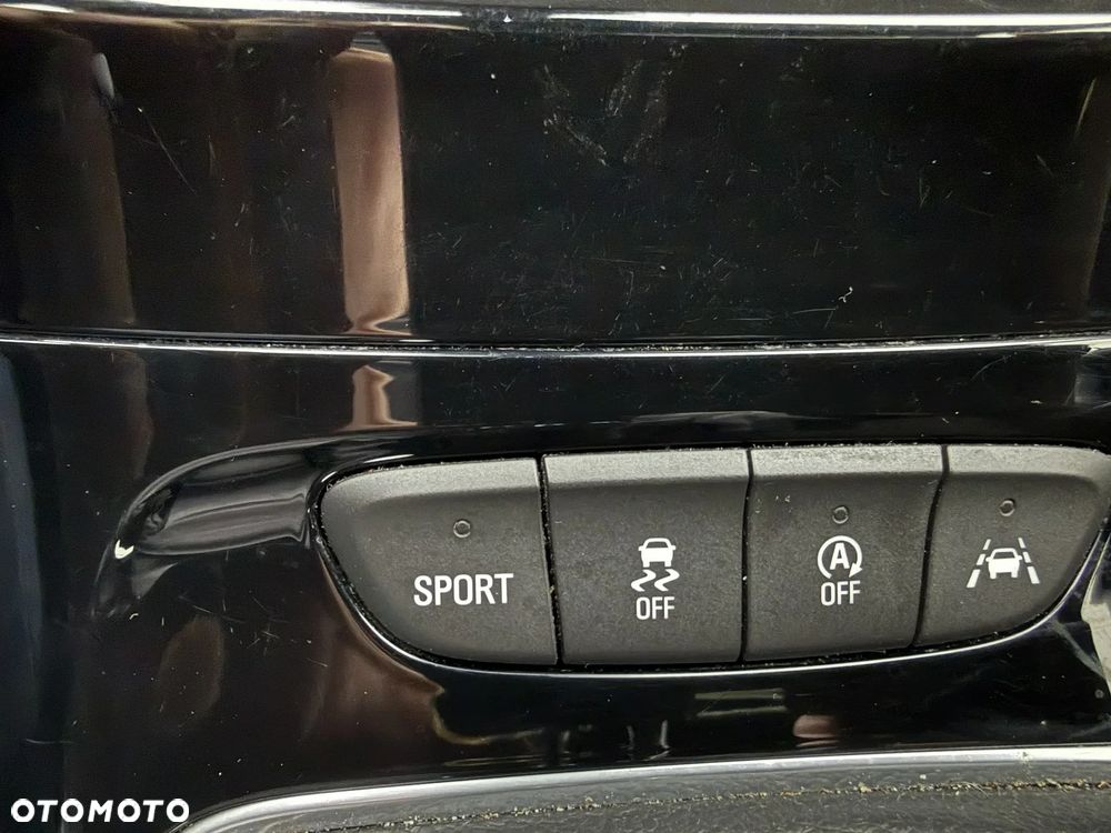 Opel Astra V 1.6 CDTI Dynamic S&S - 10