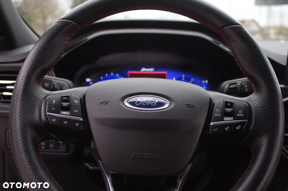 Ford Kuga 2.0 TDCi 2x4 ST-Line - 27