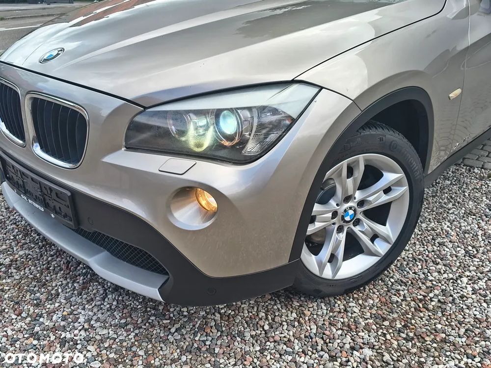 BMW X1 xDrive18d - 14