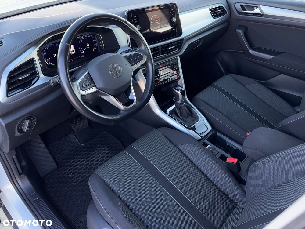 Volkswagen T-Roc - 12