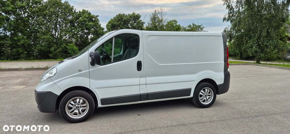 Renault Trafic - 2