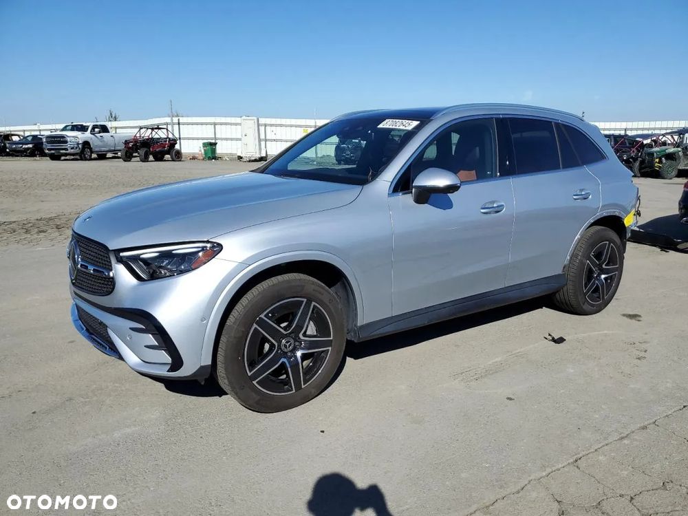 Mercedes-Benz GLC - 1