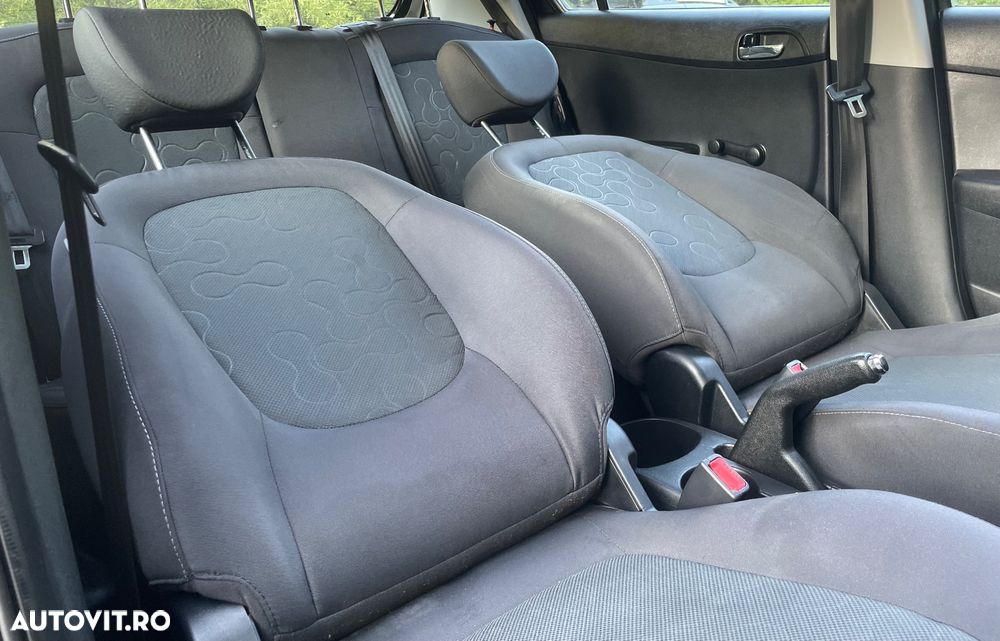 Hyundai i20 1.4 CRDi Style - 13