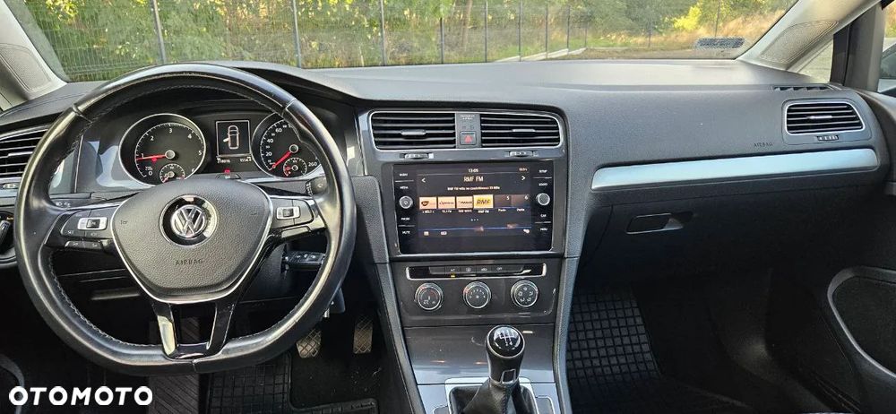 Volkswagen Golf VII 1.6 TDI BMT Trendline - 19