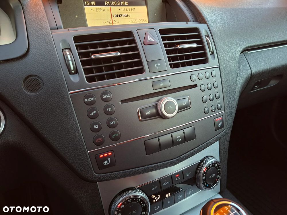 Mercedes-Benz Klasa C 200 Avantgarde Edition - 19