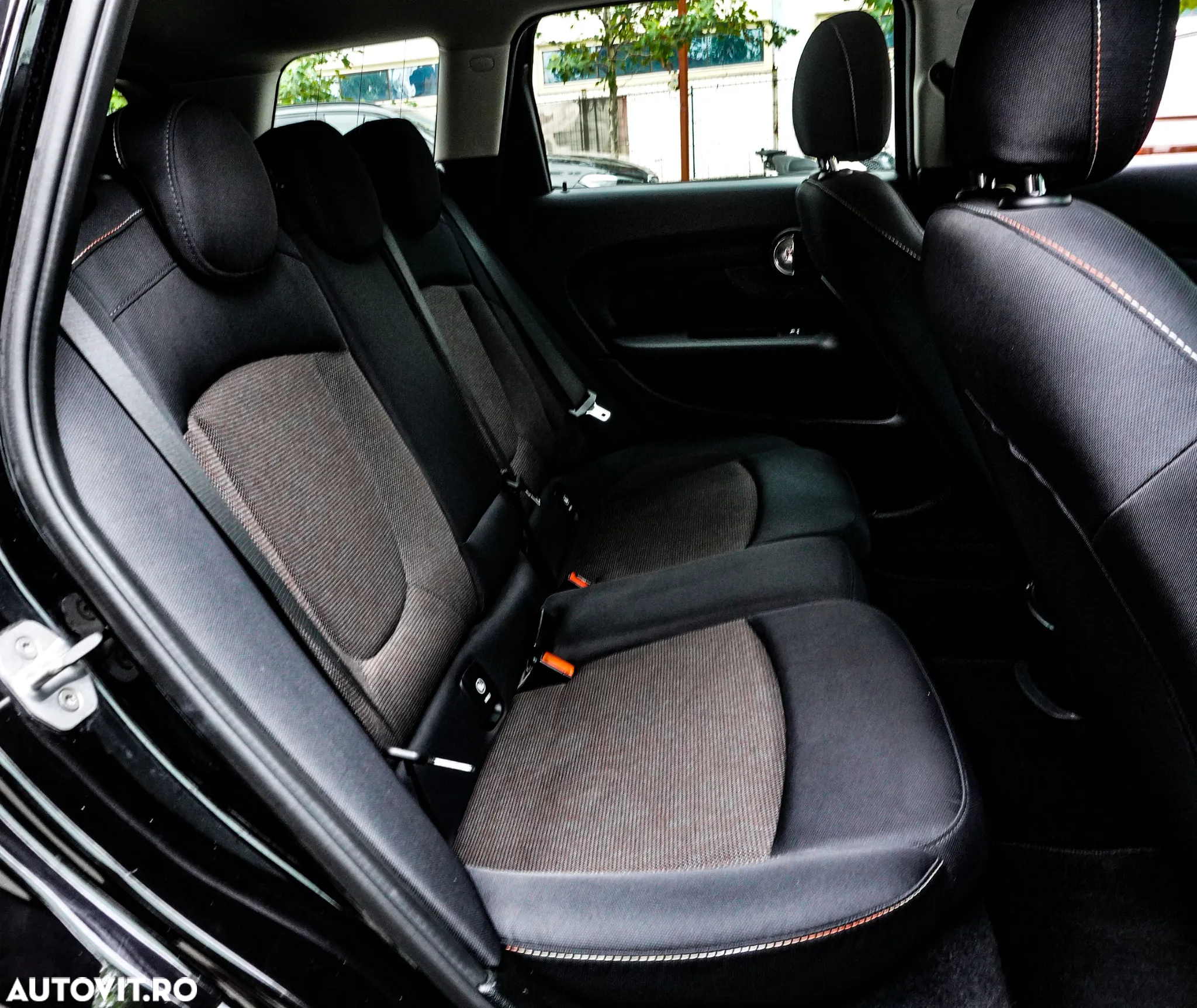 Mini Clubman One D - 17