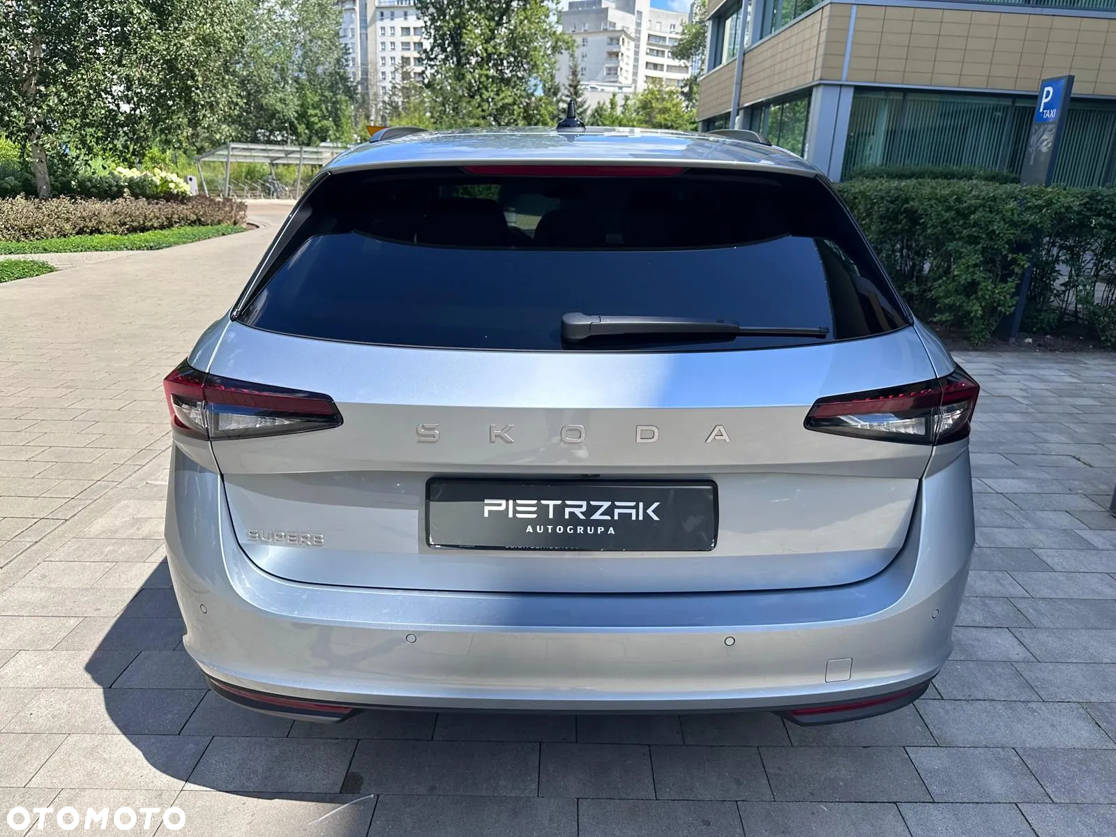 Skoda Superb 2.0 TDI SCR Essence DSG - 6