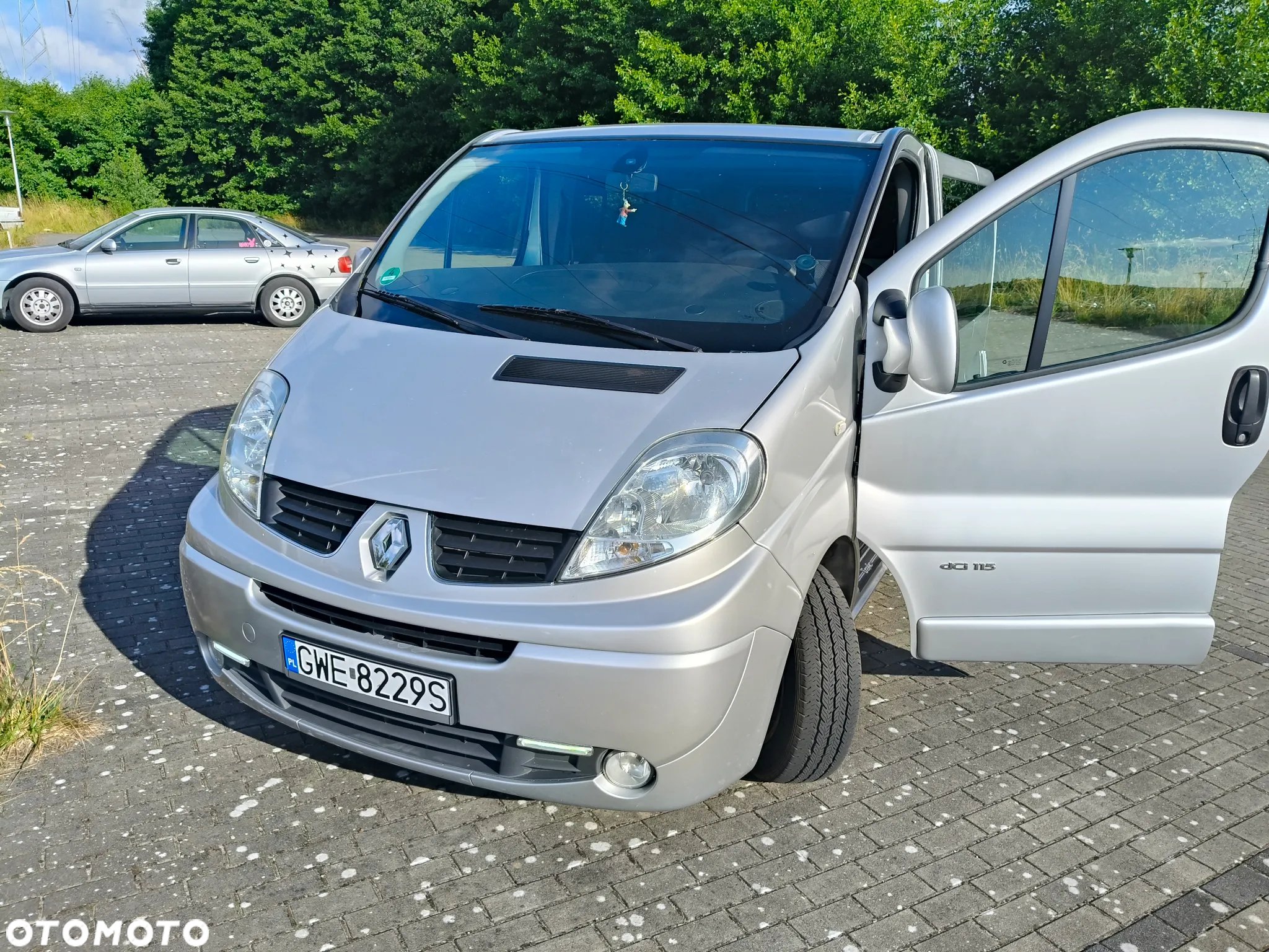Renault Trafic 2.0 dCi 115 Combi L1H1 - 4