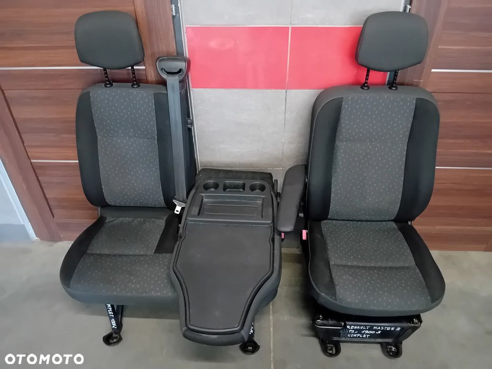 fotel kierowcy kanapa pasażera ława Renault Master III 2019 komplet - 6