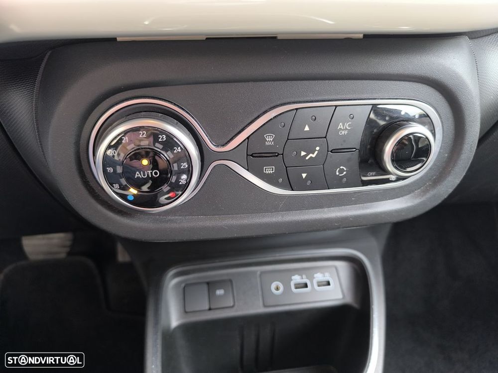 Renault Twingo E-Tech. 22 Techno - 11