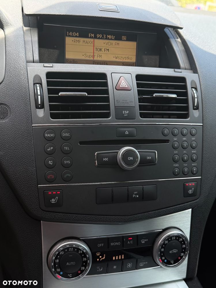 Mercedes-Benz Klasa C 180 BlueEFFICIENCY 7G-TRONIC Avantgarde - 35