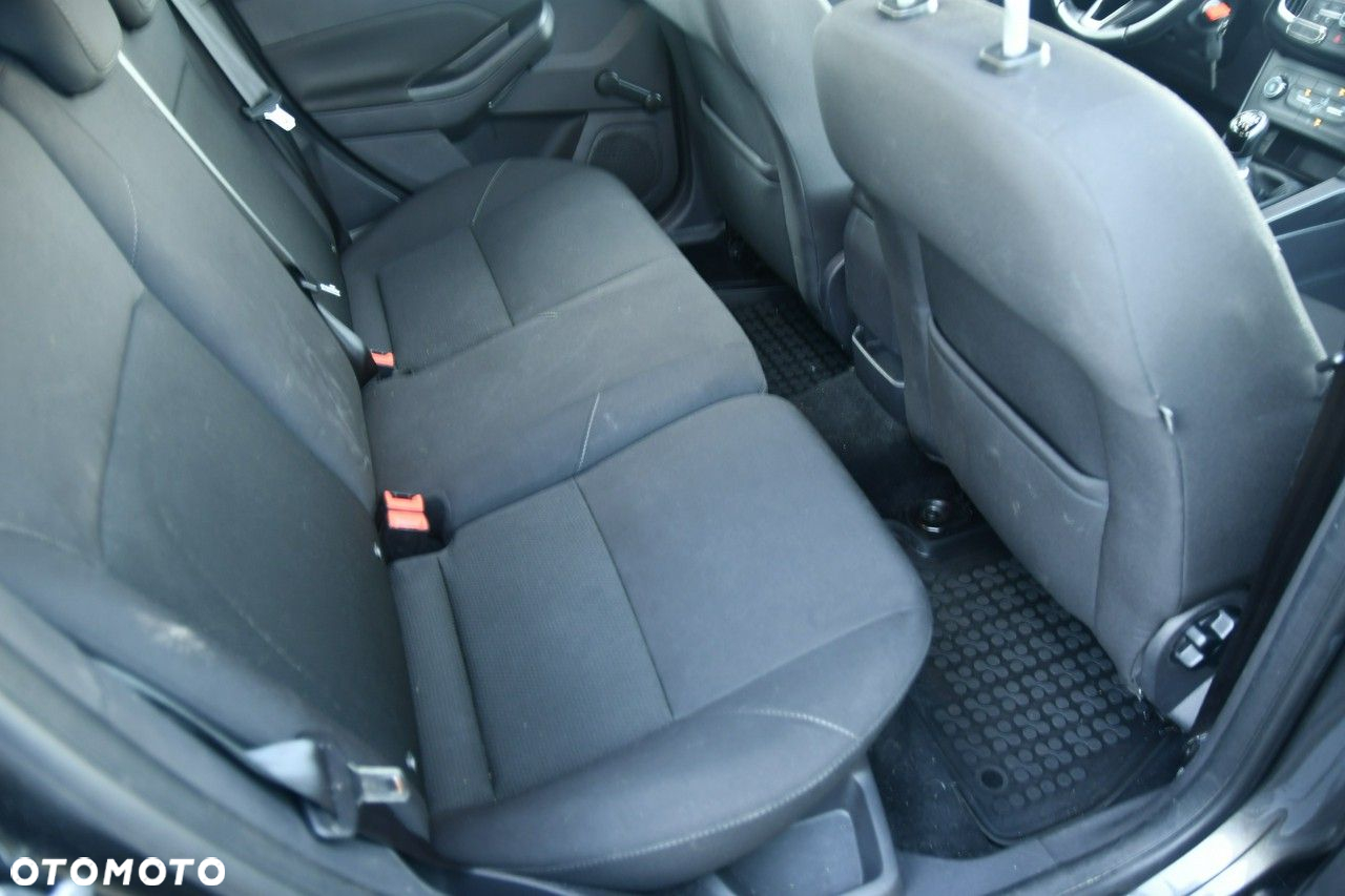 Ford Focus - 21