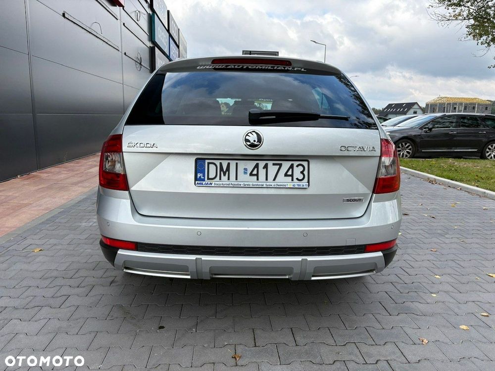 Skoda Octavia 2.0 TDI (Green tec) 4x4 Ambition - 10