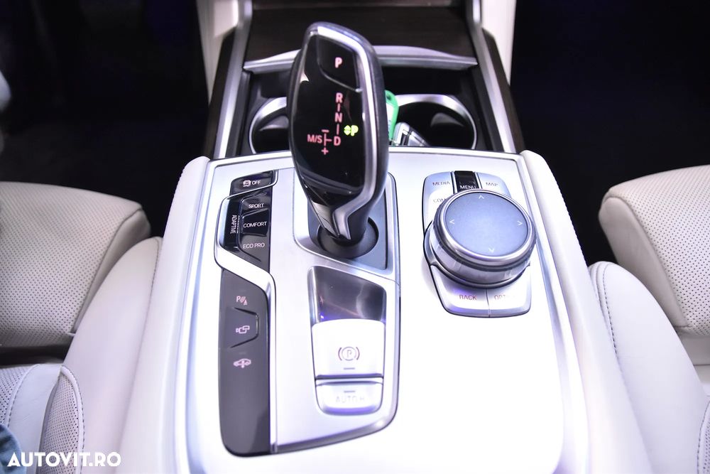 BMW Seria 7 730Ld xDrive - 18
