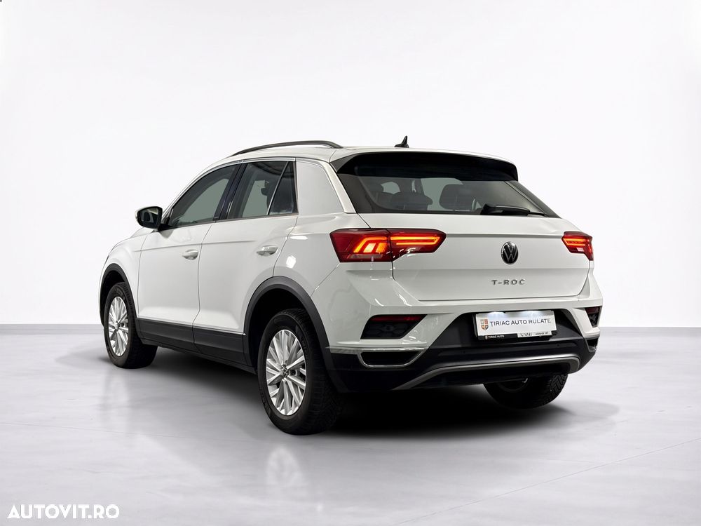 Volkswagen T-Roc - 4