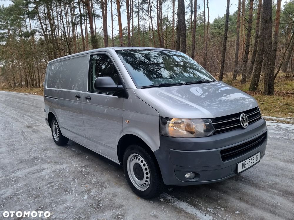 Volkswagen Transporter - 2