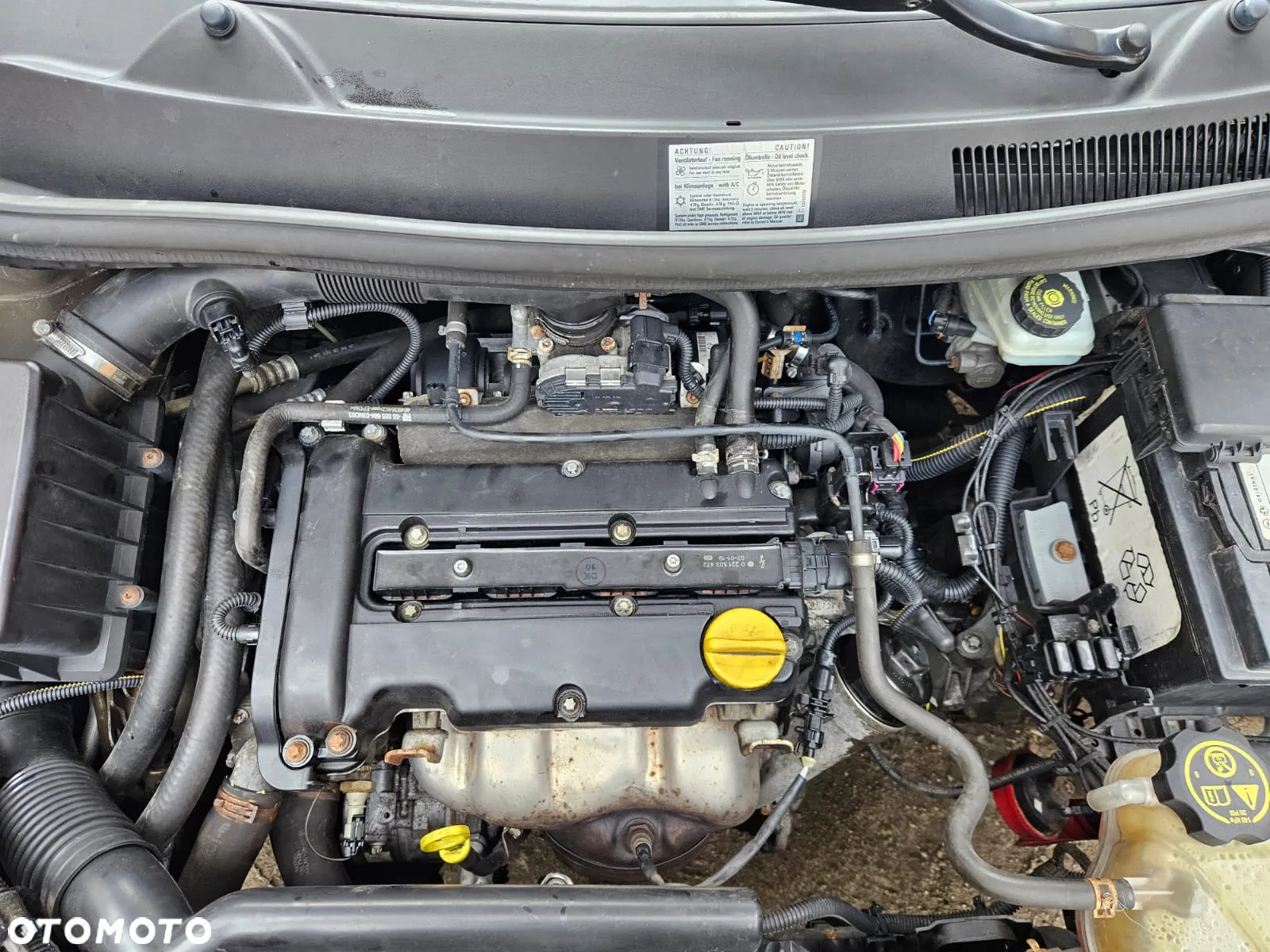 Opel Corsa 1.4 16V - 21