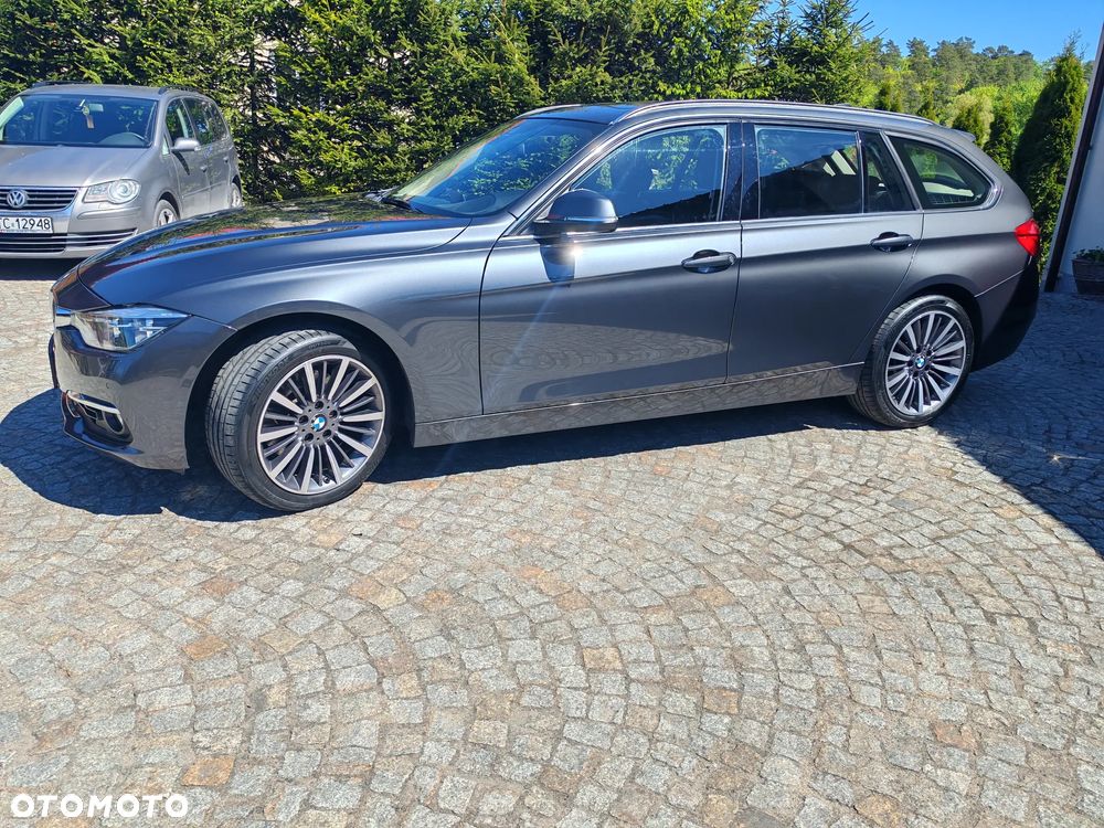 BMW Seria 3 330i xDrive Luxury Line - 9