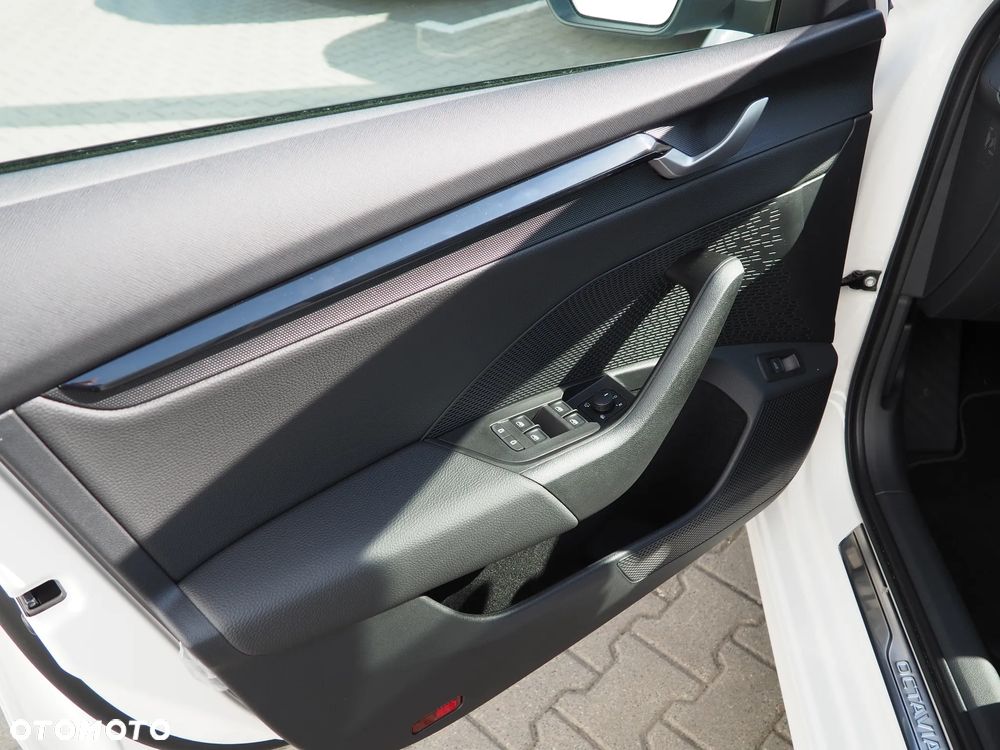 Skoda Octavia 1.5 TSI mHEV Drive Selection DSG - 5