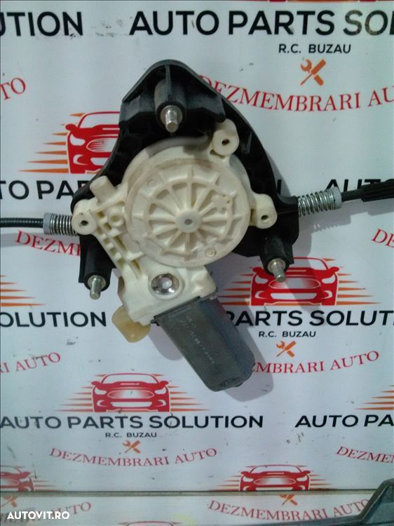 motoras macara geam usa  dreapta fata renault clio simbol an fabr. 2010 - 1