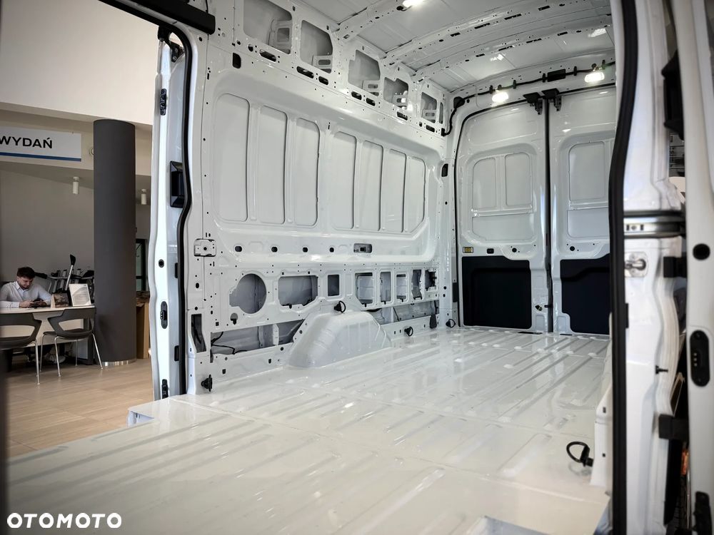 Ford Transit - 14