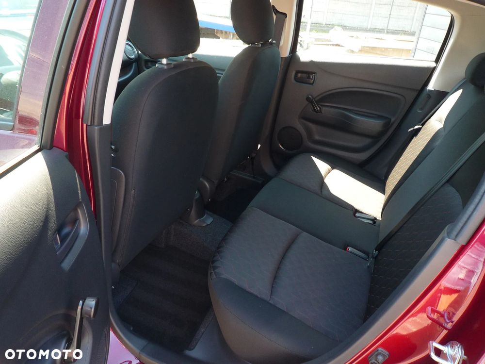 Mitsubishi Space Star 1.2 - 14