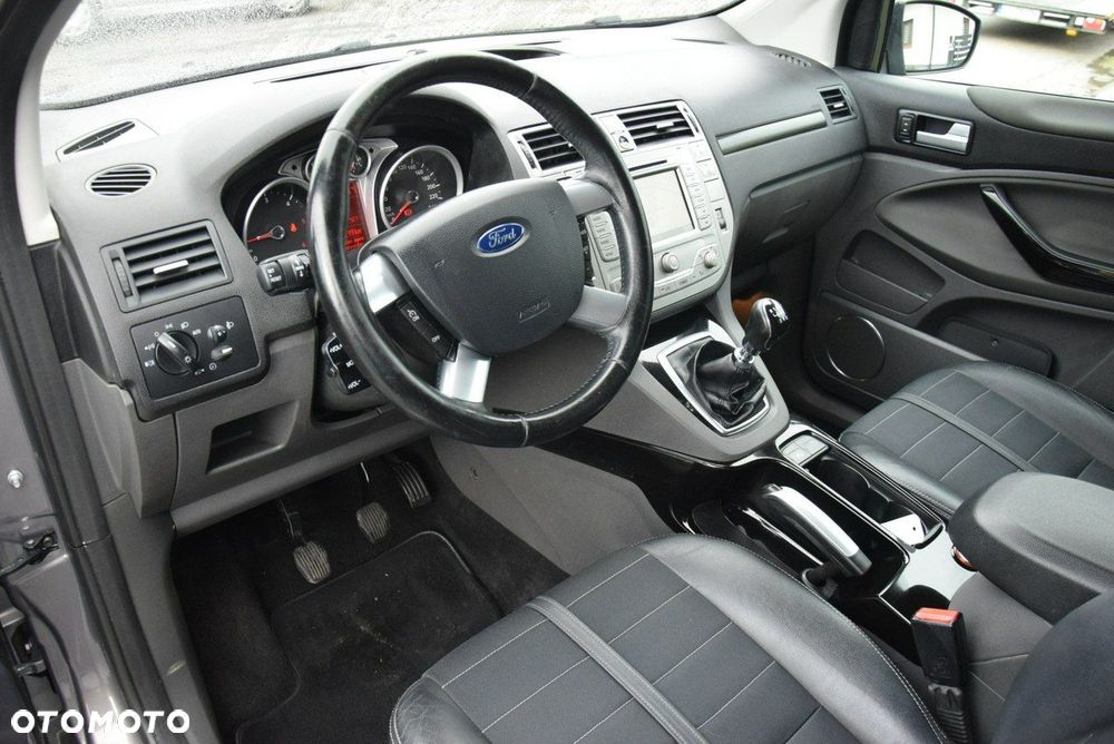 Ford Kuga 2.0 TDCi Titanium S - 34