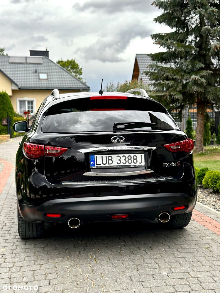 Infiniti FX FX30d S - 2