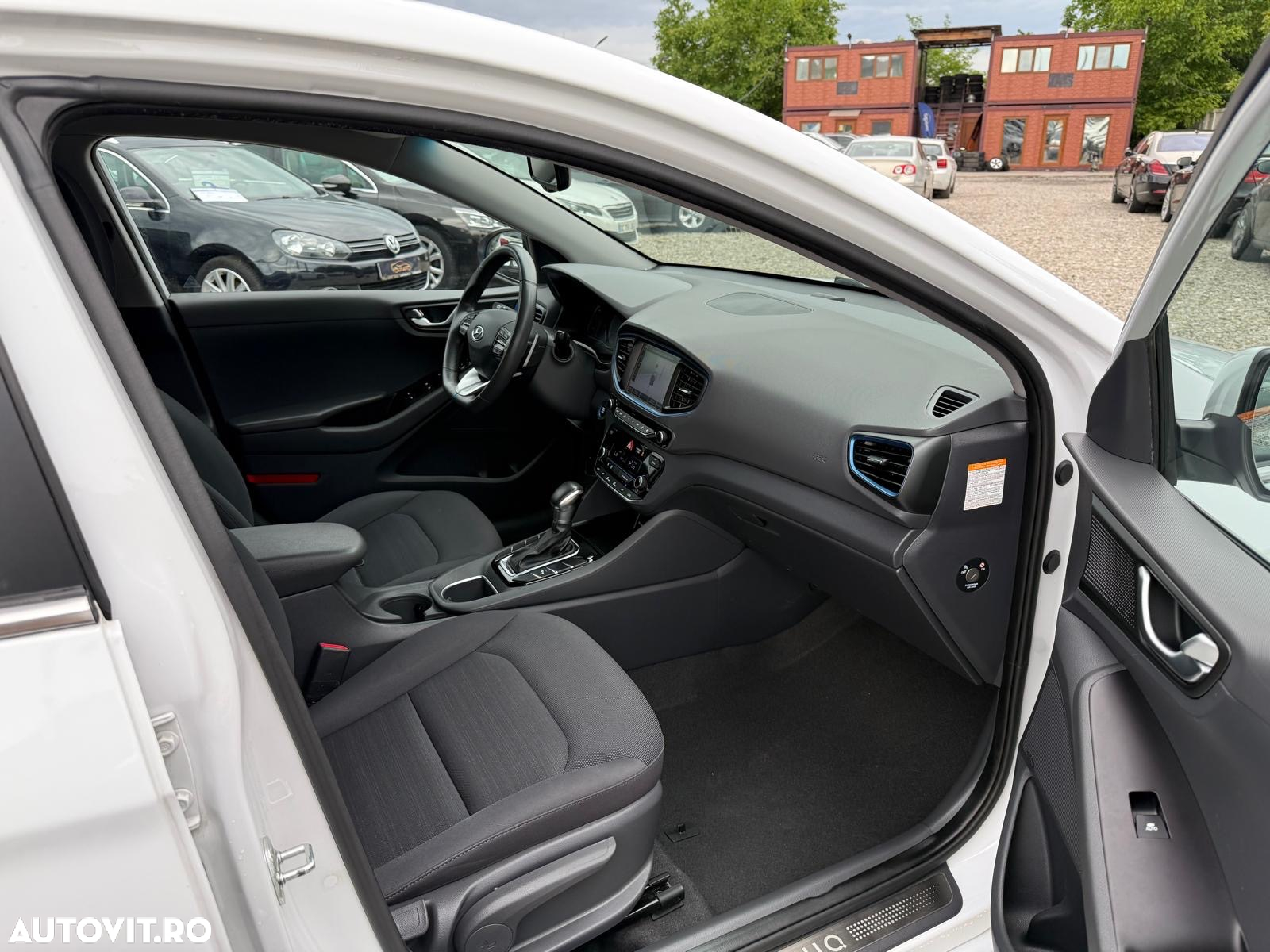 Hyundai IONIQ Hybrid 1.6 GDI Premium - 14