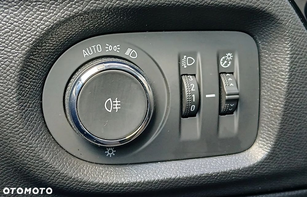 Opel Corsa 1.2 Edition S&S - 20