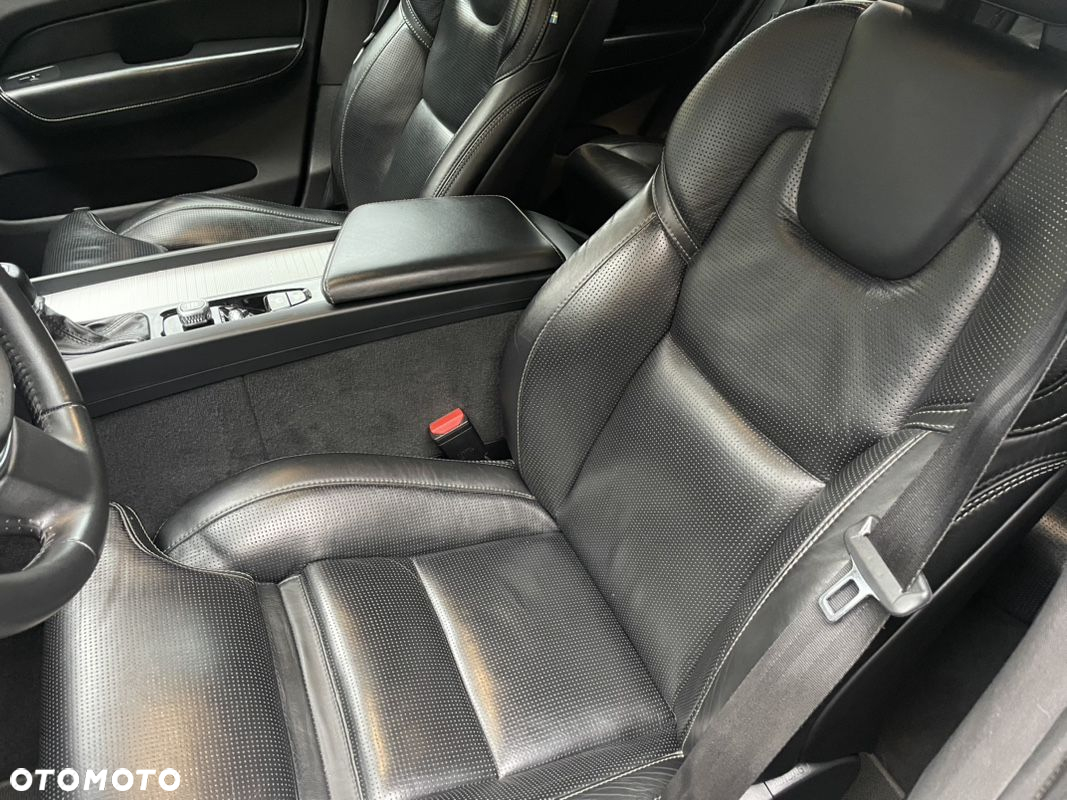 Volvo XC 60 D5 AWD Inscription - 6