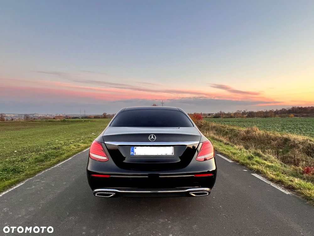 Mercedes-Benz Klasa E 200 d 9G-TRONIC Exclusive - 6