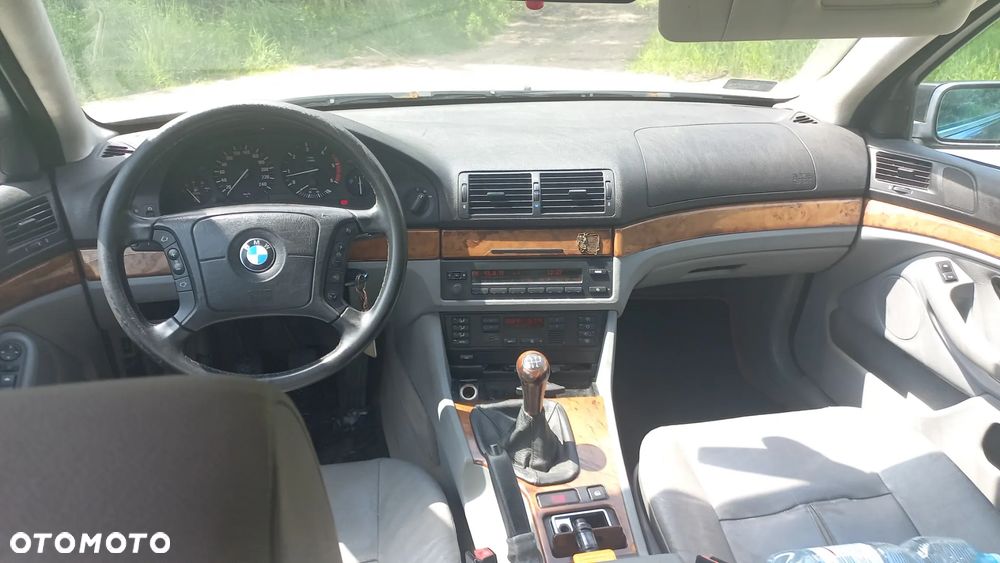 BMW Seria 5 - 11
