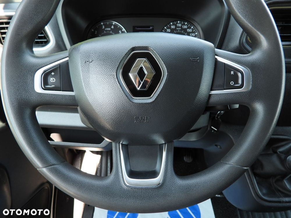 Renault MASTER  KONTENER WINDA 8 PALET TEMPOMAT LEDY KLIMATYZACJA  165KM - 32