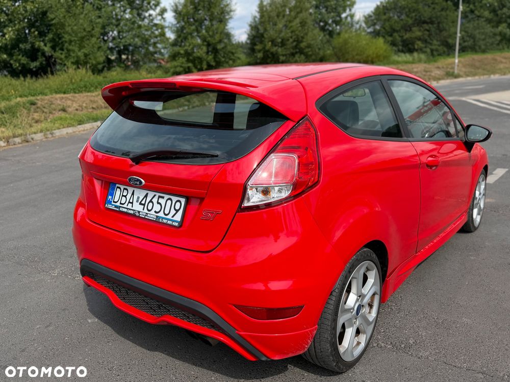 Ford Fiesta 1.6 EcoBoost ST - 10
