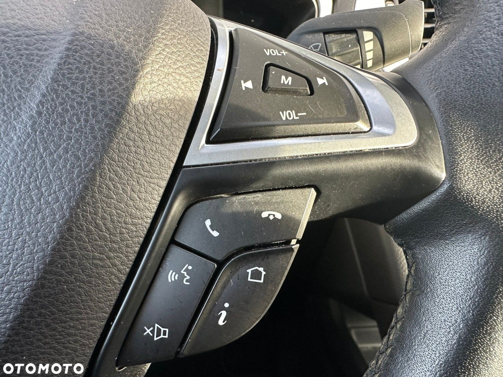 Ford Mondeo 1.5 EcoBoost Trend - 19