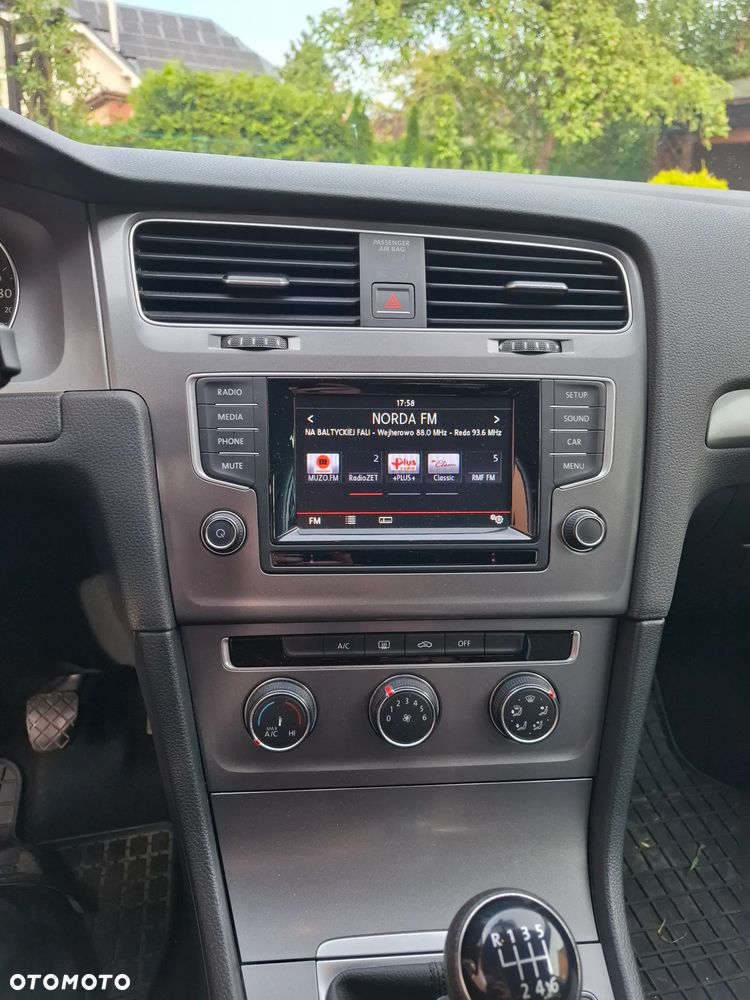Volkswagen Golf 1.2 TSI BMT Trendline - 9
