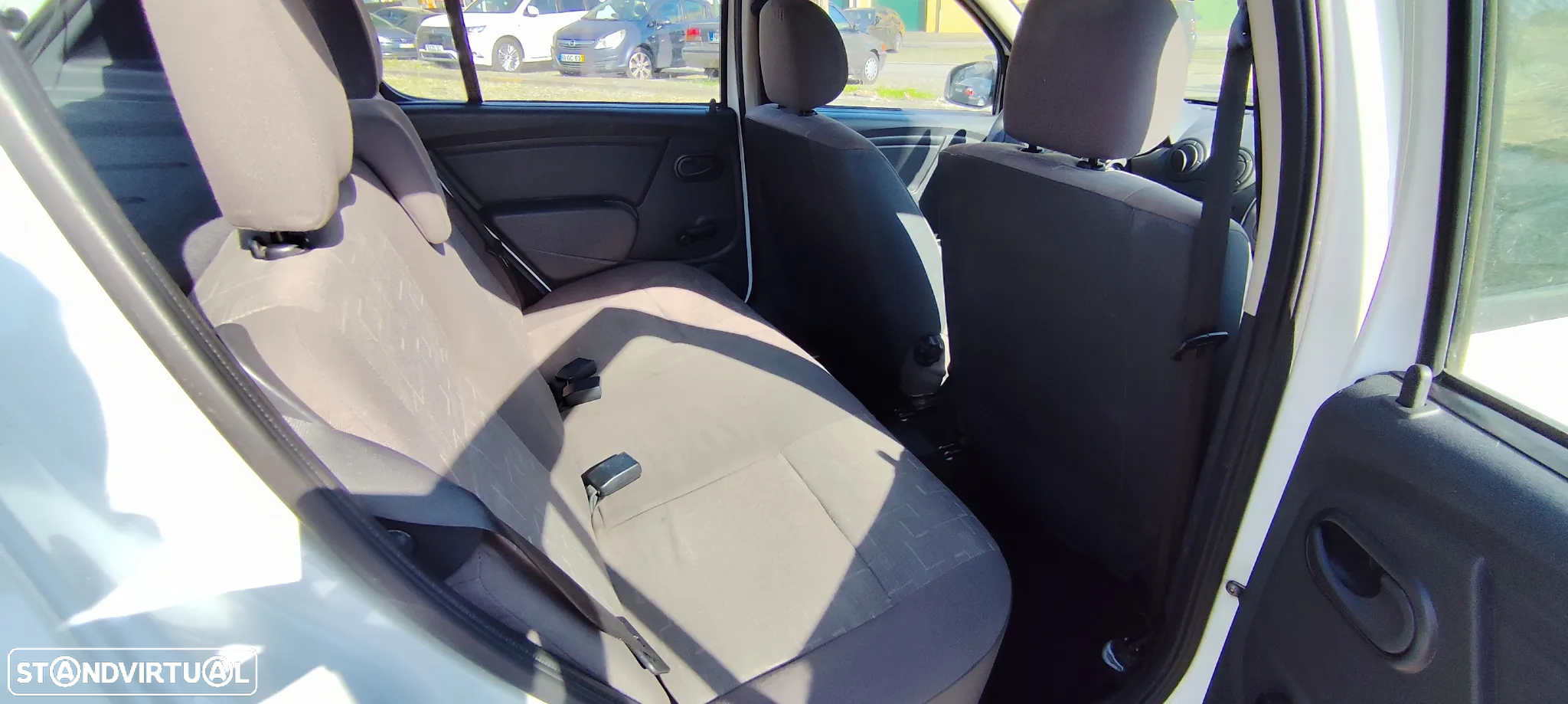 Dacia Sandero - 9