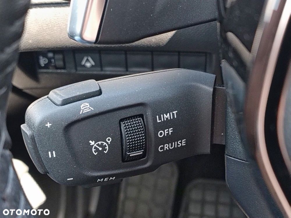 Peugeot 2008 - 14