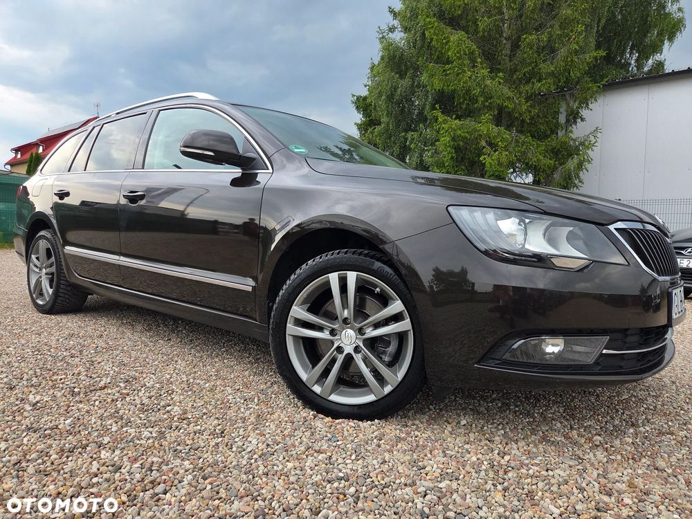 Skoda Superb 2.0 TDI DSG Exclusive - 5