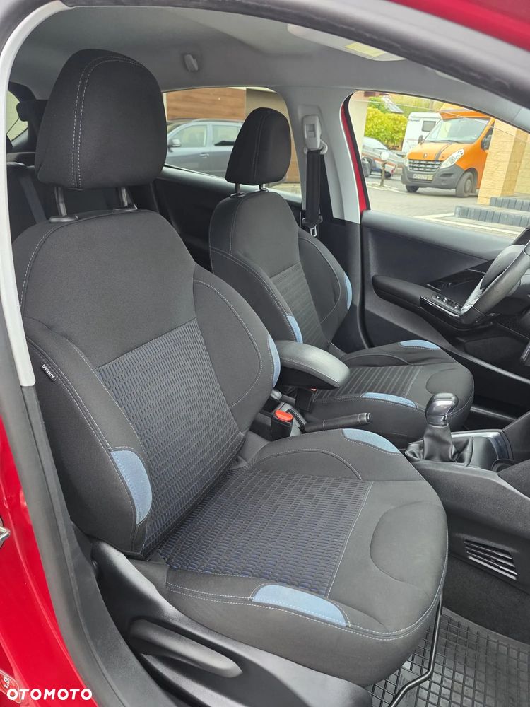 Peugeot 208 1.6 VTi Allure - 25