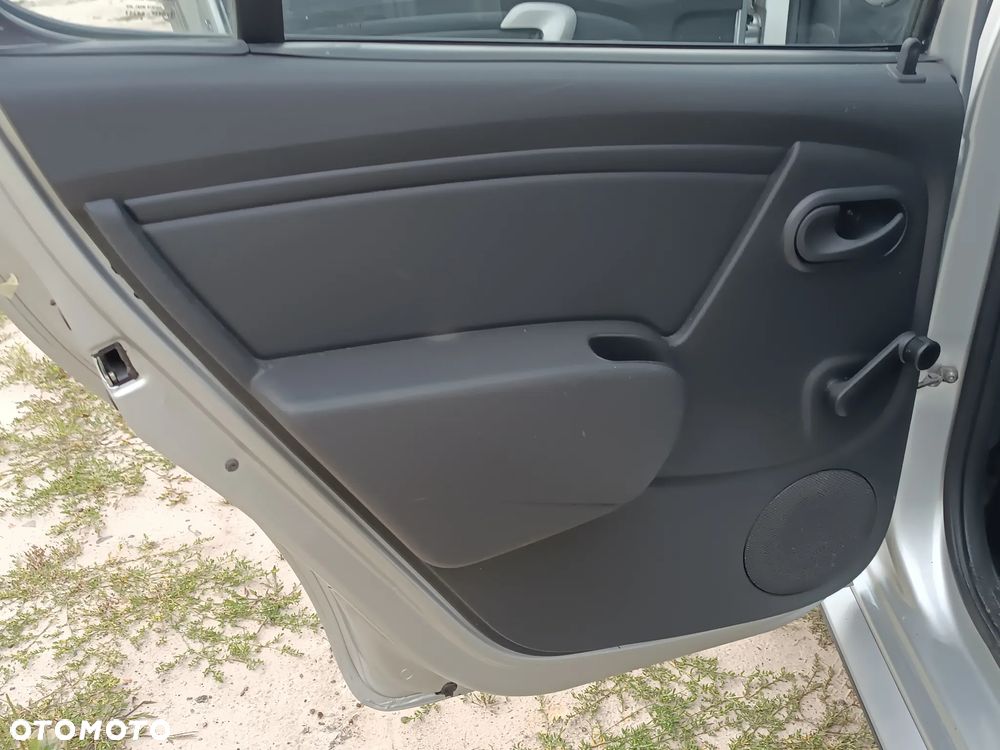 Dacia Sandero Stepway 1.6 - 13