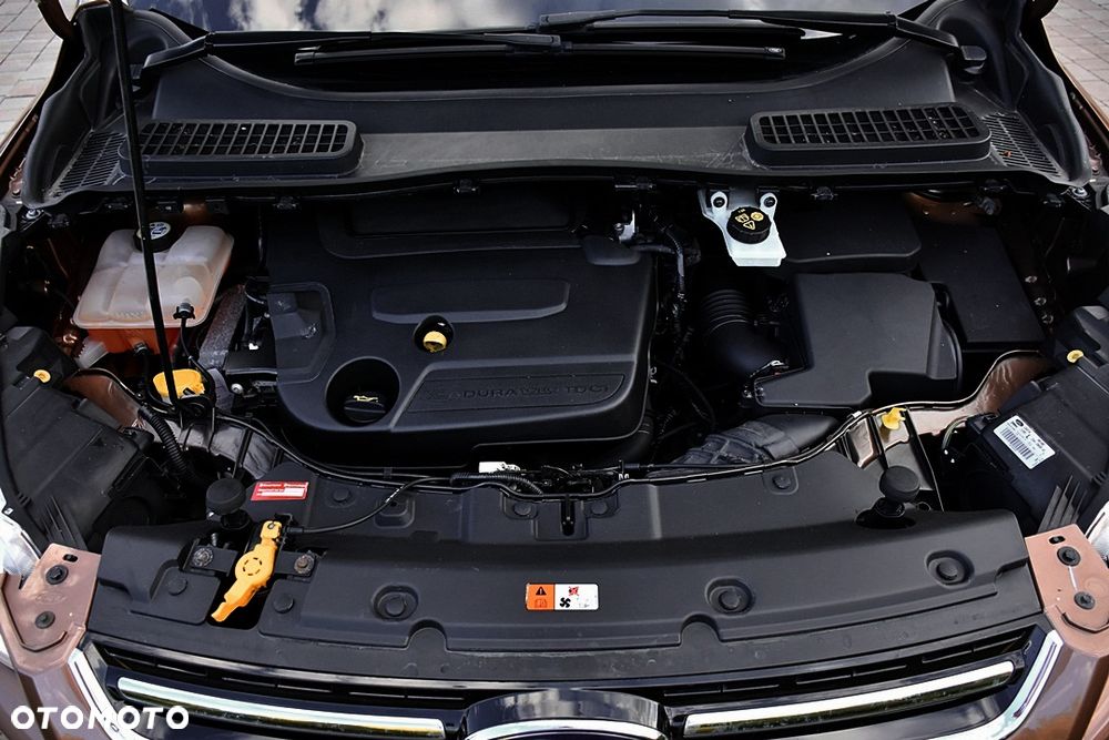 Ford Kuga 2.0 TDCi 2x4 Titanium - 27