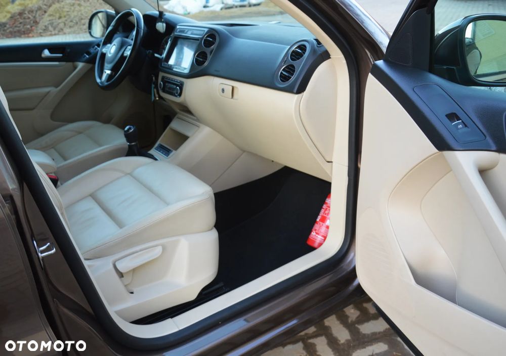 Volkswagen Tiguan - 27
