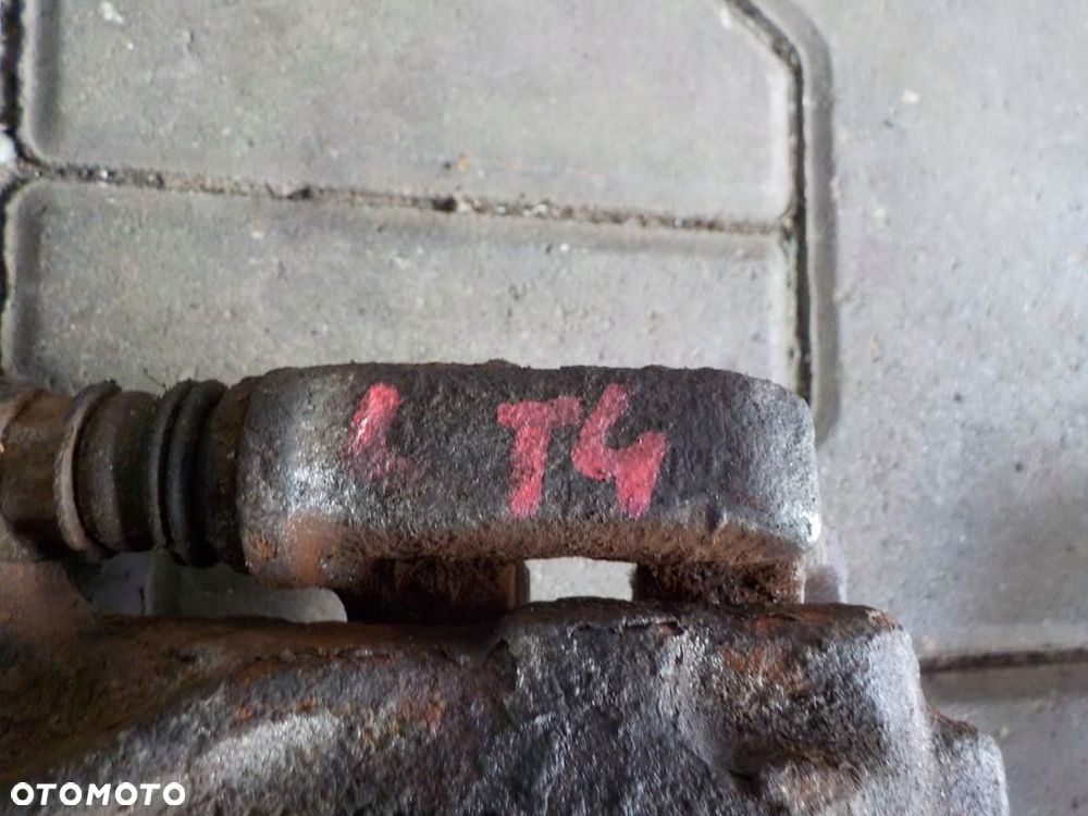 VW T4 96-03 ZACISK HAMULCOWY PRAWY LEWY TYŁ TYLNY JARZMO KOMPLET - 3