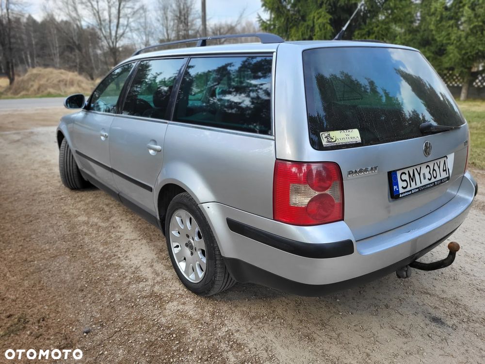Volkswagen Passat 1.9 TDI Comfortline Family - 7