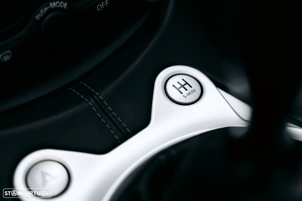 Nissan 370 Z - 28